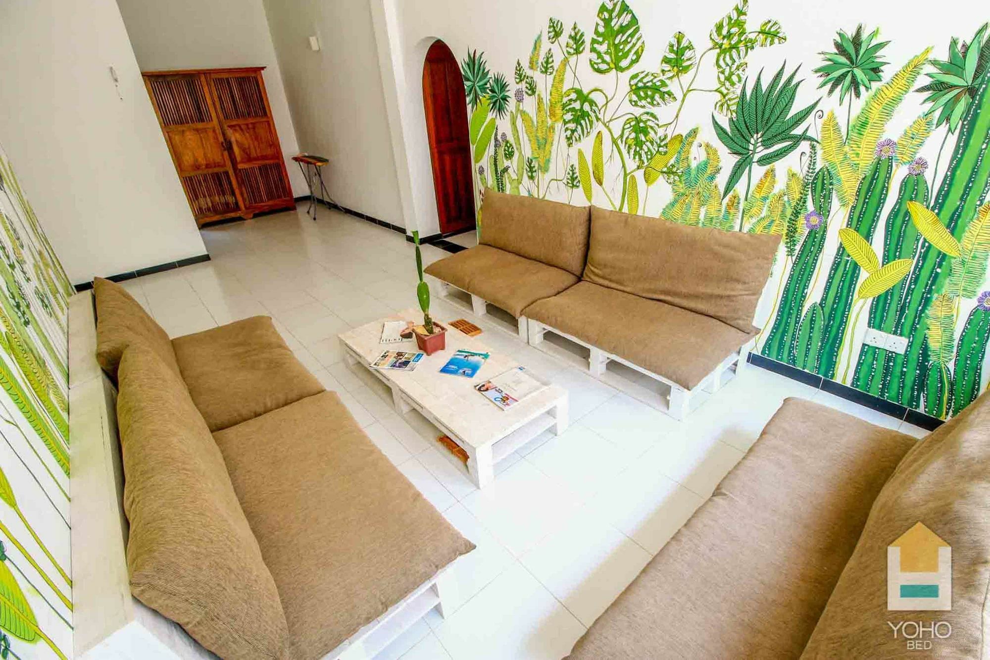 Bed & Bicycle Hostel Dehiwala-Mount Lavinia ภายนอก รูปภาพ