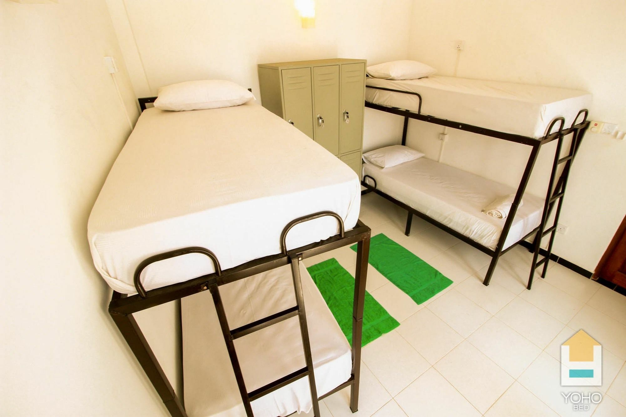 Bed & Bicycle Hostel Dehiwala-Mount Lavinia ภายนอก รูปภาพ