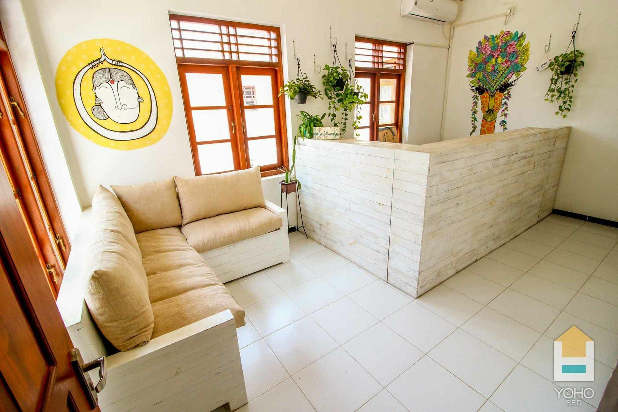 Bed & Bicycle Hostel Dehiwala-Mount Lavinia ภายนอก รูปภาพ